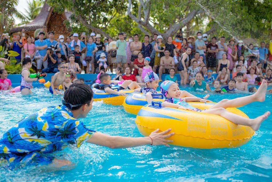 Sảng khoải ngày hè với đại chiến thế giới nước Sảng khoải ngày hè với đại chiến thế giới nước