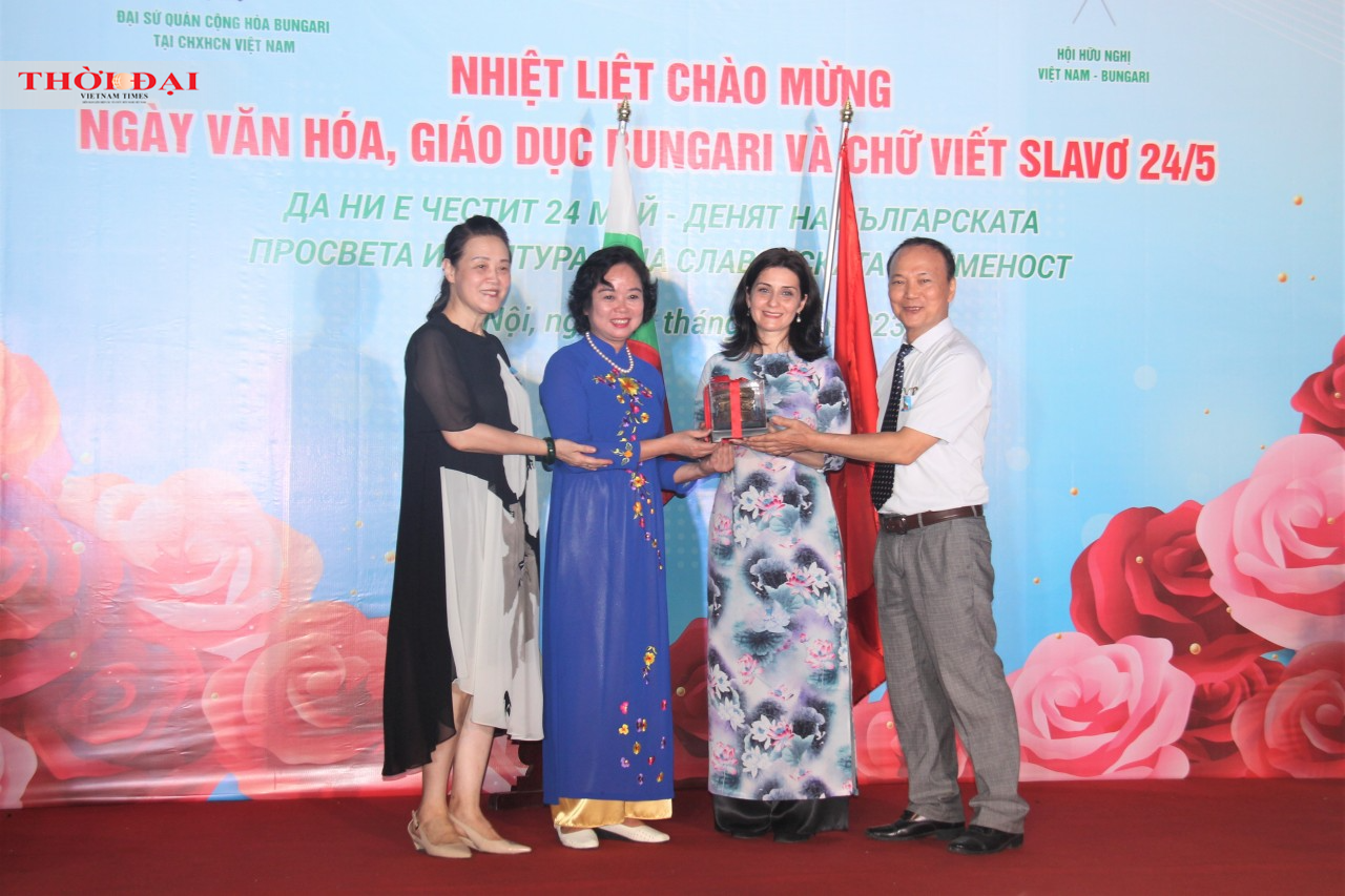 Ngày lễ của Bungari được tổ chức tại Việt Nam là một minh chứng cho tình hữu nghị hai nước Ngày lễ của Bungari được tổ chức tại Việt Nam là một minh chứng cho tình hữu nghị hai nước
