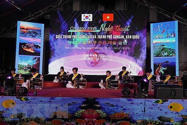 Tăng cường hoạt động giao lưu văn hóa, hợp tác giữa Vũng Tàu và Gunsan | Xã hội | Vietnam+ (VietnamPlus) Tăng cường hoạt động giao lưu văn hóa, hợp tác giữa Vũng Tàu và Gunsan | Xã hội | Vietnam+ (VietnamPlus)