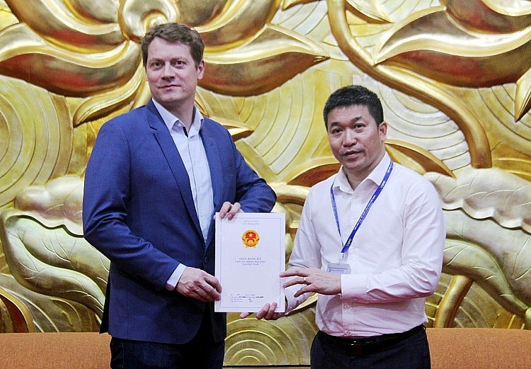 Representative of German NGO Wants to Continue Friendship with Vietnam Representative of German NGO Wants to Continue Friendship with Vietnam
