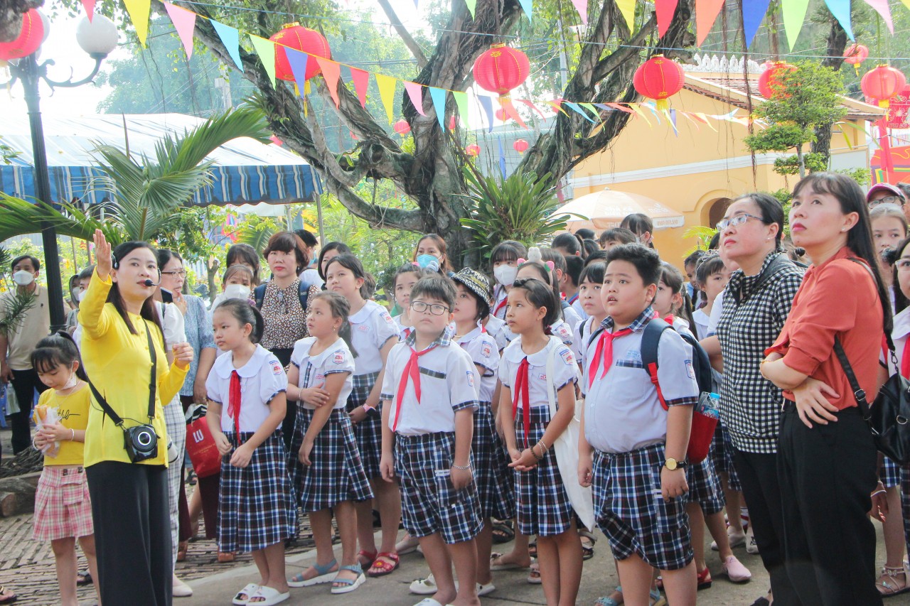Cần Thơ phát huy giá trị tốt đẹp của Lễ hội Kỳ Yên Đình Bình Thủy Cần Thơ phát huy giá trị tốt đẹp của Lễ hội Kỳ Yên Đình Bình Thủy
