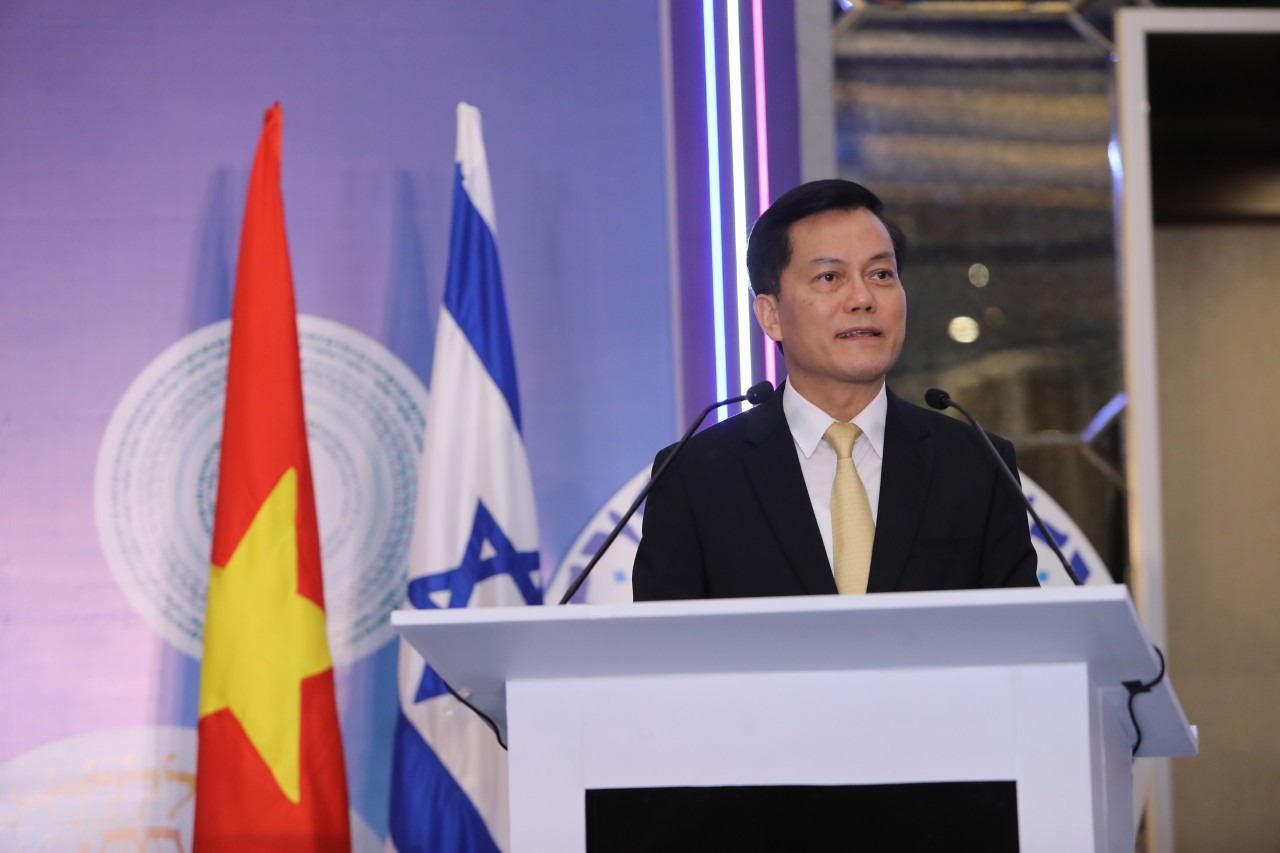 Thứ trưởng Bộ Ngoại giao Hà Kim Ngọc phát biểu tại Lễ kỷ niệm. Thứ trưởng Bộ Ngoại giao Hà Kim Ngọc phát biểu tại Lễ kỷ niệm.