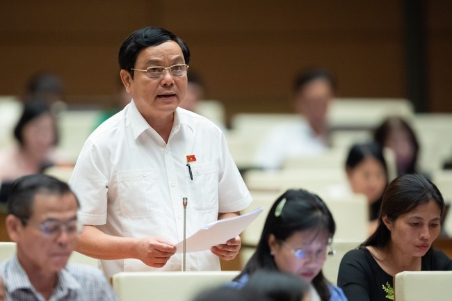 Đại biểu Quốc hội đề nghị tập trung mọi nguồn lực để vực dậy doanh nghiệp Đại biểu Quốc hội đề nghị tập trung mọi nguồn lực để vực dậy doanh nghiệp