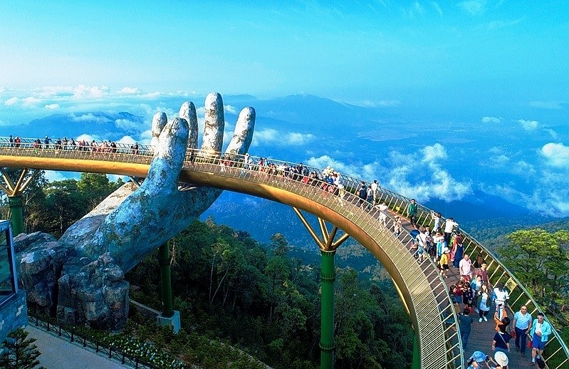 Golden bridge in Da Nang city (Photo baodanang.vn) Golden bridge in Da Nang city (Photo baodanang.vn)