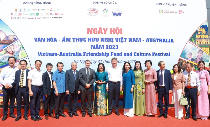 Vietnam - Australia Friendship Food and Culture Festival Held in Hanoi Vietnam - Australia Friendship Food and Culture Festival Held in Hanoi