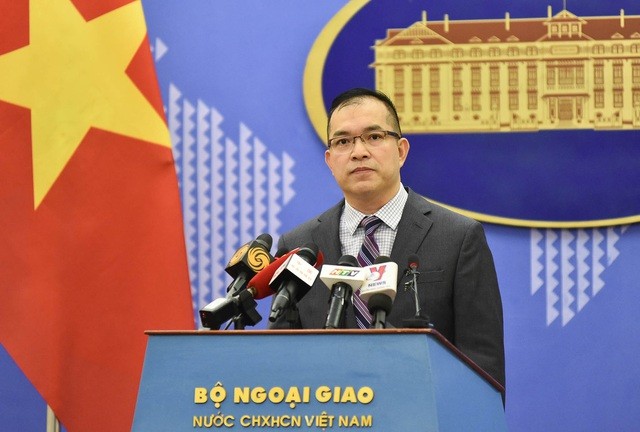 Việt Nam kiên quyết bảo vệ quyền và lợi ích hợp pháp trên biển của mình Việt Nam kiên quyết bảo vệ quyền và lợi ích hợp pháp trên biển của mình
