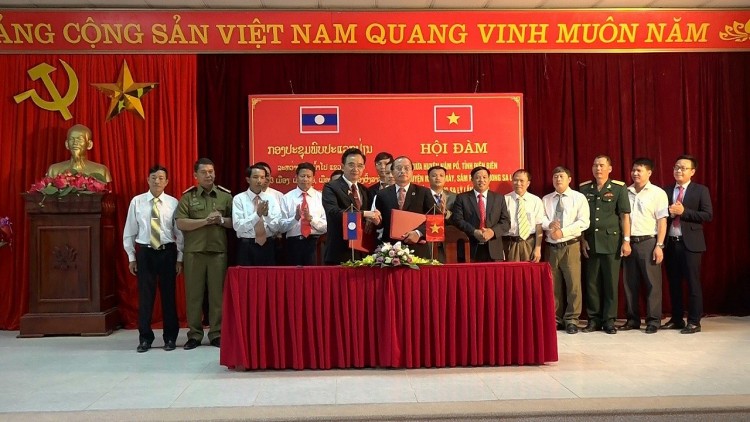 Nậm Pồ (Điện Biên) tô thắm tình hữu nghị Việt - Lào Nậm Pồ (Điện Biên) tô thắm tình hữu nghị Việt - Lào