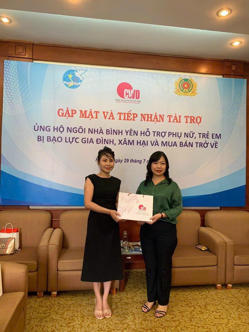 Hỗ trợ cho phụ nữ bị bạo lực, buôn bán tại nước ngoài Hỗ trợ cho phụ nữ bị bạo lực, buôn bán tại nước ngoài