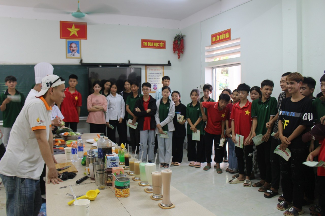 1.000 học sinh Hà Giang được định hướng nghề nghiệp 1.000 học sinh Hà Giang được định hướng nghề nghiệp