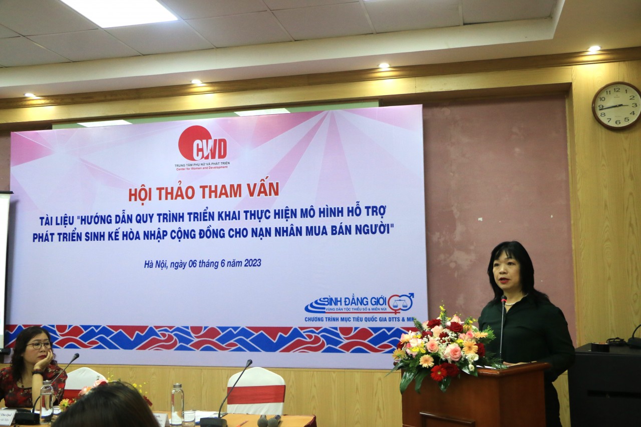 Hỗ trợ phát triển sinh kế hòa nhập cộng đồng cho nạn nhân mua bán người Hỗ trợ phát triển sinh kế hòa nhập cộng đồng cho nạn nhân mua bán người