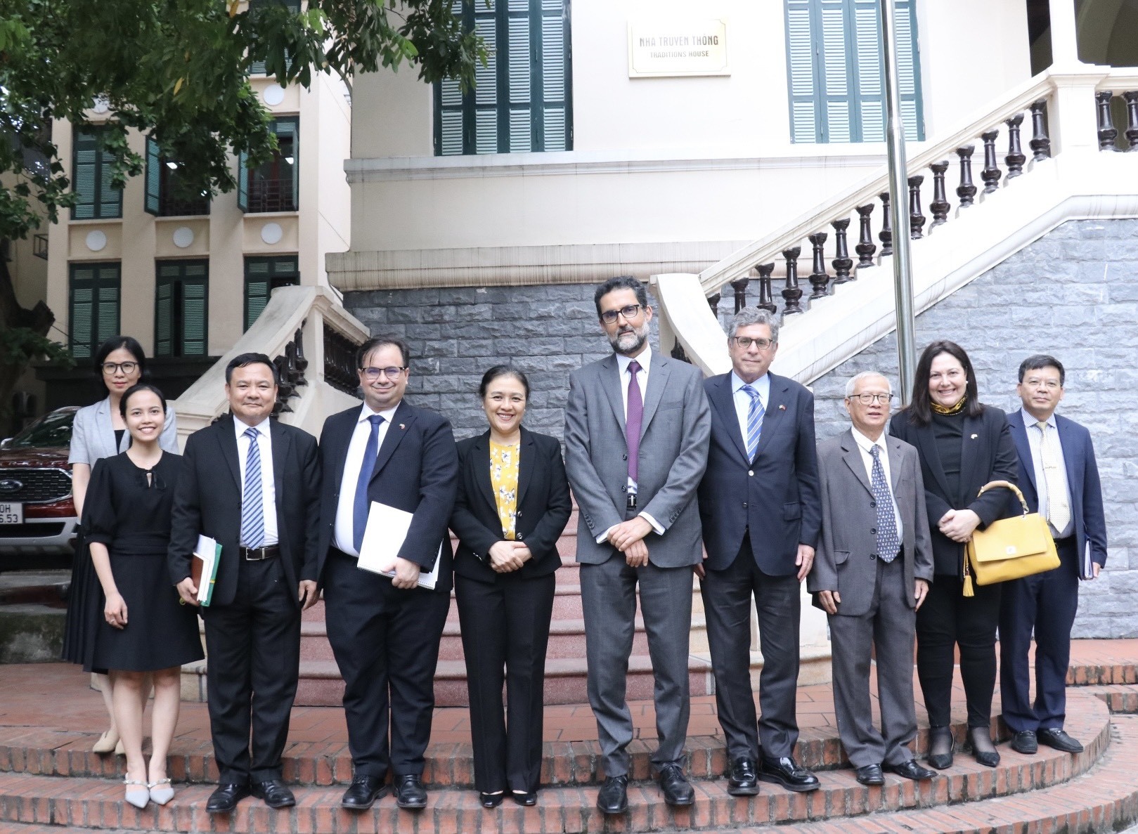 Các đại biểu chụp ảnh lưu niệm (Ảnh: Thu Hà). Các đại biểu chụp ảnh lưu niệm (Ảnh: Thu Hà).