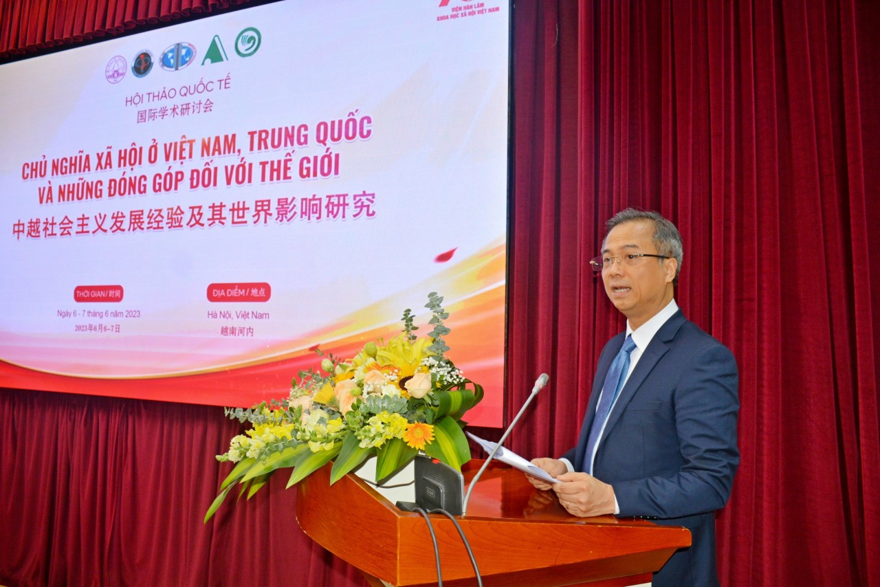 Hơn 80 nhà khoa học Việt Nam và Trung Quốc chia sẻ kinh nghiệm xây dựng chủ nghĩa xã hội Hơn 80 nhà khoa học Việt Nam và Trung Quốc chia sẻ kinh nghiệm xây dựng chủ nghĩa xã hội