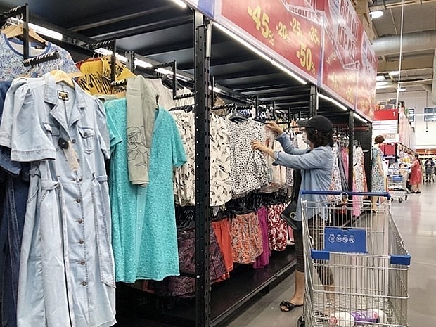 Vietnamese consumers are also becoming more discerning and value conscious (Photo: VNA) Vietnamese consumers are also becoming more discerning and value conscious (Photo: VNA)