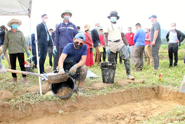 50 năm Việt Nam tìm người Mỹ mất tích: Sức mạnh của lòng bao dung 50 năm Việt Nam tìm người Mỹ mất tích: Sức mạnh của lòng bao dung