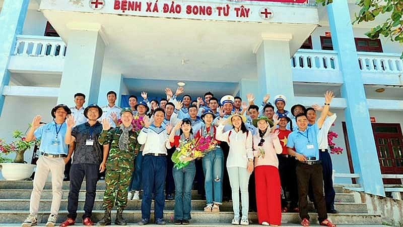 Journey of Soldiers on Truong Sa archipelago Iron Will of Soldiers on Truong Sa Archipelago