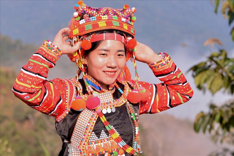Vẻ đẹp phụ nữ Lai Châu trong trang phục truyền thống