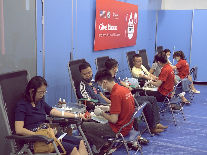 Vietnam, US Promote "Blood Drive" Campaign to Mark World Blood Donor Day Vietnam, US Promote "Blood Drive" Campaign to Mark World Blood Donor Day