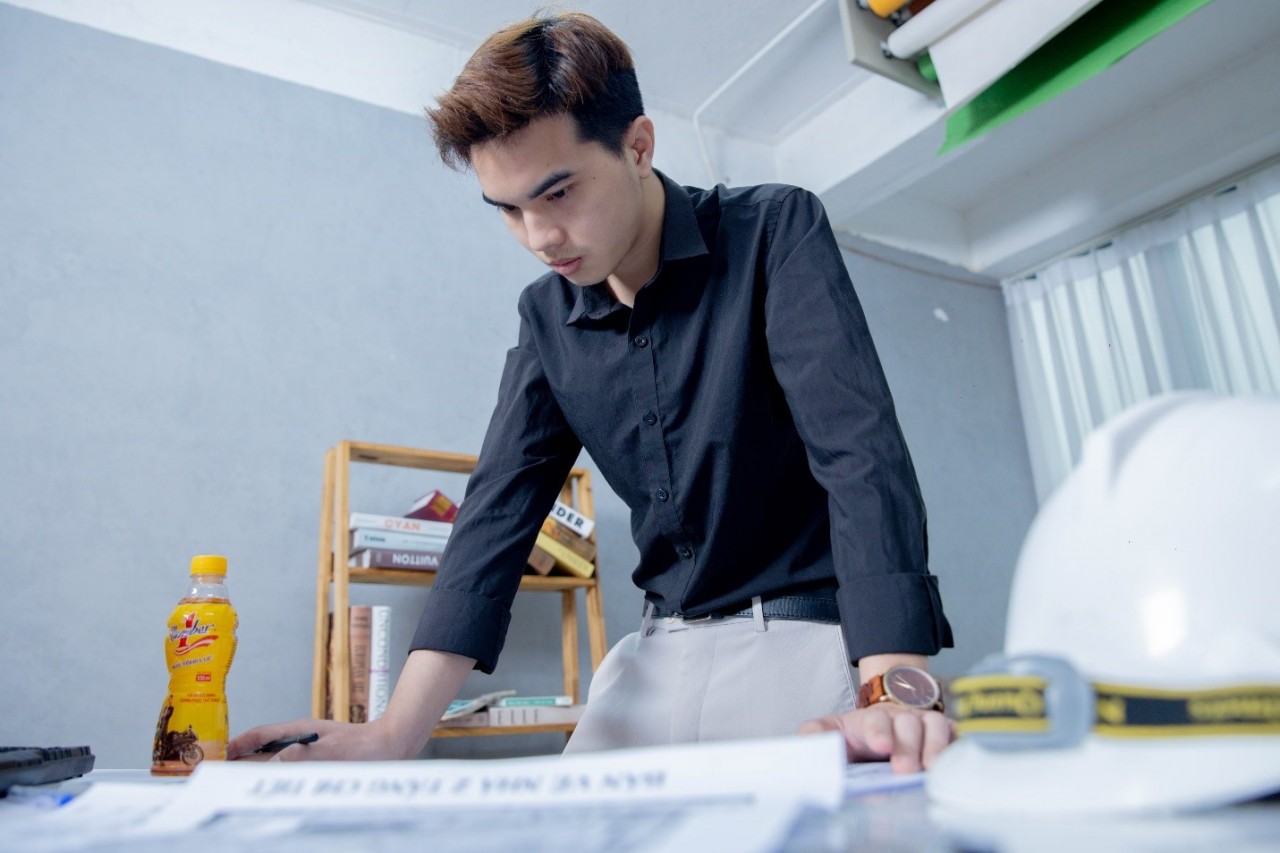 Deadline công việc khiến nhiều nhân sự rơi vào tình trạng mệt mỏi, đuối sức giữa năm. Deadline công việc khiến nhiều nhân sự rơi vào tình trạng mệt mỏi, đuối sức giữa năm.