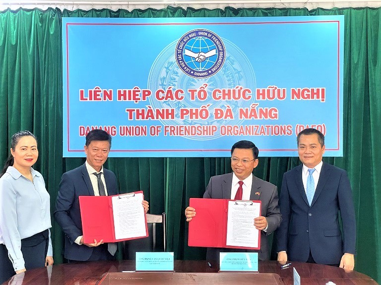 Đại diện DAFO và Tổ chức Activity International ký kết thoả thuận hợp tác Đại diện DAFO và Tổ chức Activity International ký kết thoả thuận hợp tác