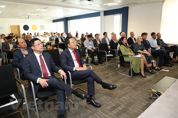 Việt Nam-Anh khai thác tiềm năng hợp tác công nghệ thông tin | Công nghệ | Vietnam+ (VietnamPlus) Việt Nam-Anh khai thác tiềm năng hợp tác công nghệ thông tin | Công nghệ | Vietnam+ (VietnamPlus)