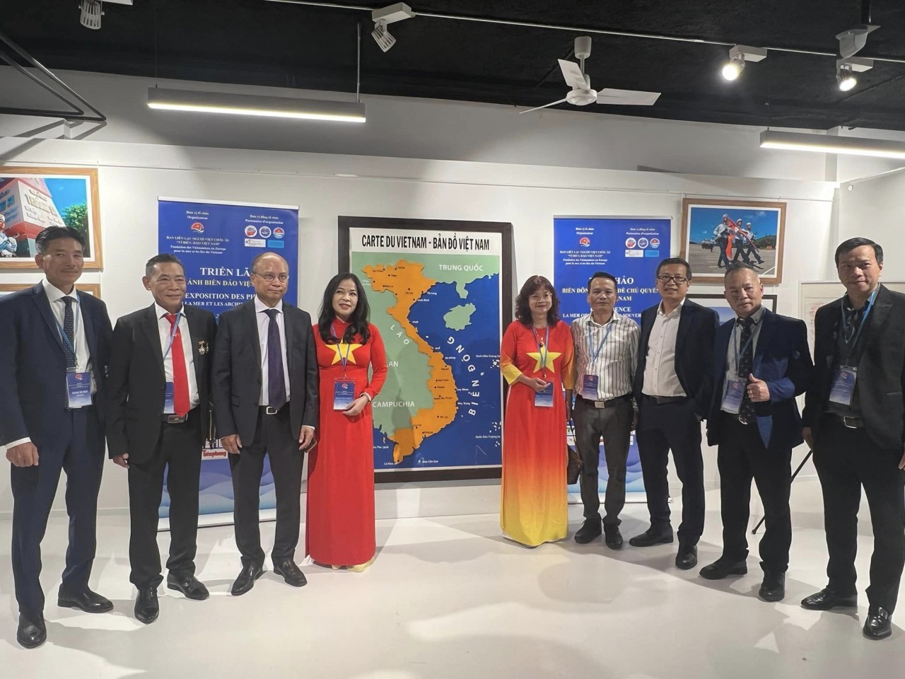 European Scholars Discuss East Sea, Vietnam's Sovereignty over Seas and Islands European Scholars Discuss East Sea, Vietnam's Sovereignty over Seas and Islands