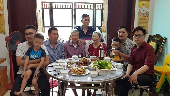 11.900 gia đình tham dự Chương trình đại tiệc bách niên trường thọ nhân Ngày Gia đình Việt Nam 11.900 gia đình tham dự Chương trình đại tiệc bách niên trường thọ nhân Ngày Gia đình Việt Nam