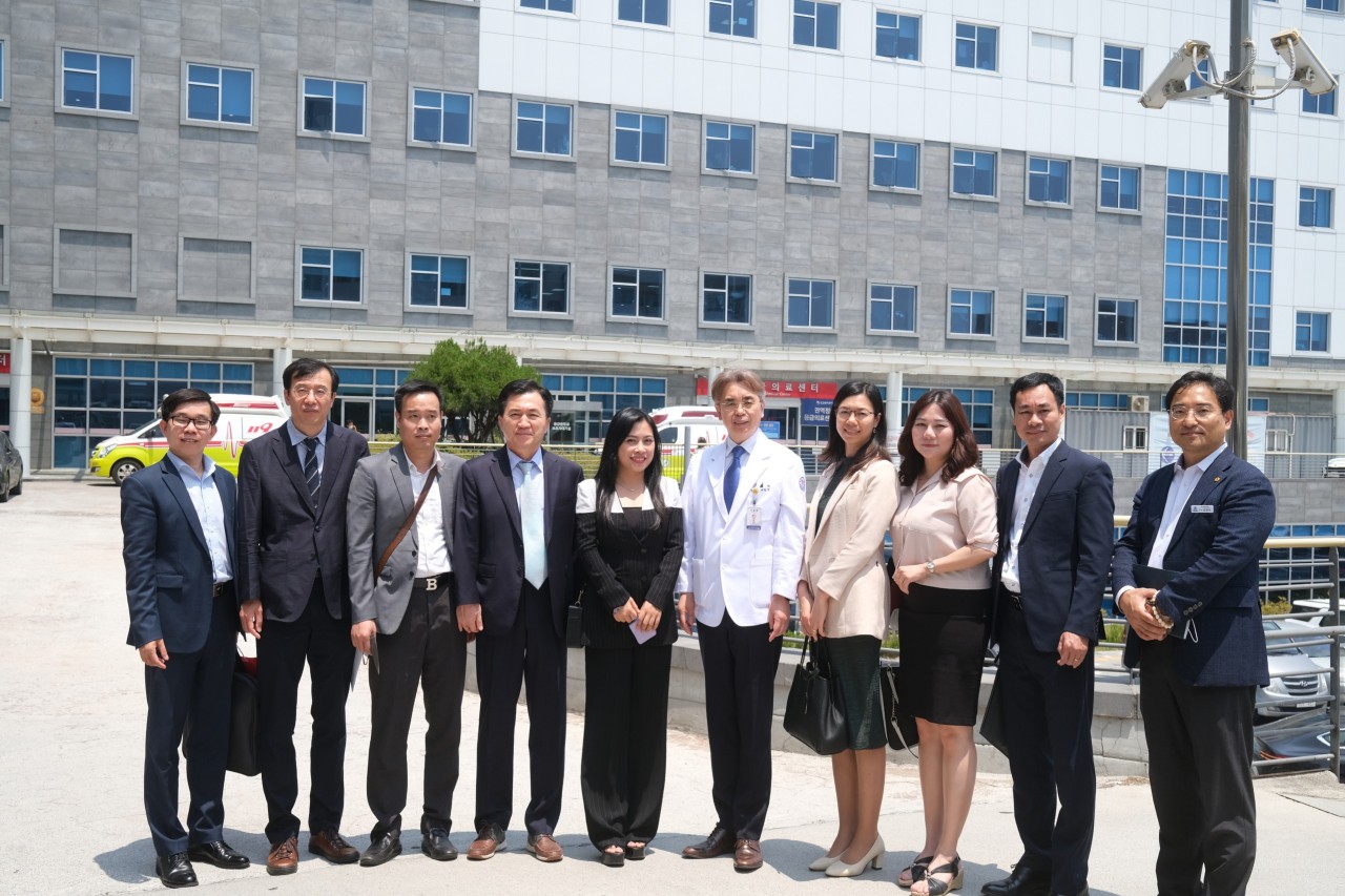 Hợp tác hỗ trợ y tế cho cộng đồng người Việt Nam tại Hàn Quốc Hợp tác hỗ trợ y tế cho cộng đồng người Việt Nam tại Hàn Quốc