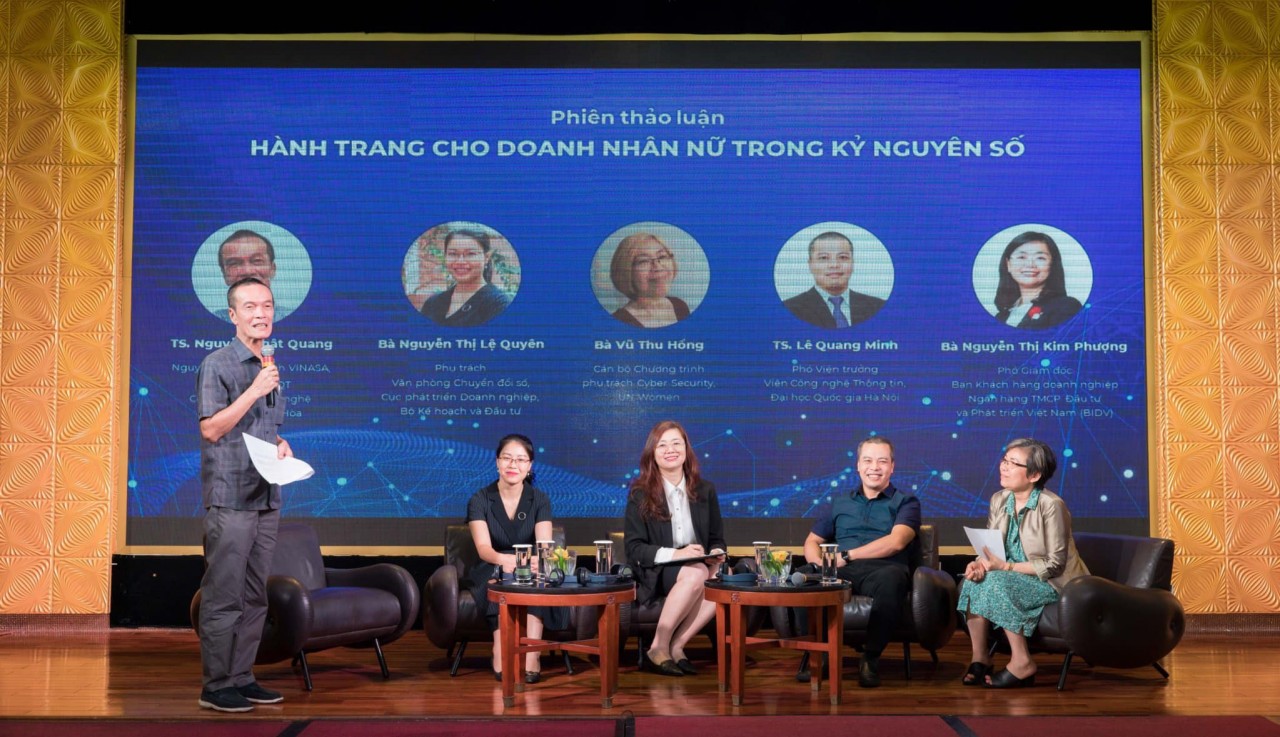 Supporting Vietnamese Women Entrepreneurs in Cyberspace Supporting Vietnamese Women Entrepreneurs in Cyberspace
