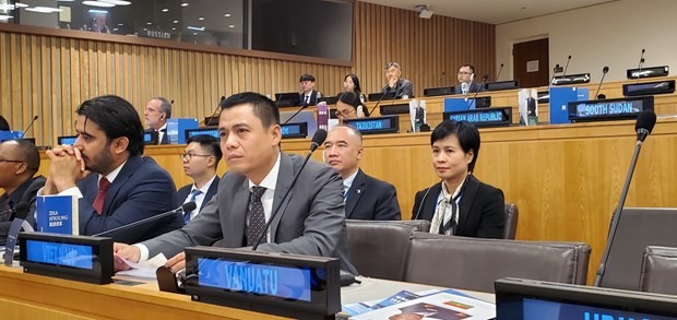 Họp LHQ: Việt Nam bày tỏ quan ngại về những diễn biến trên Biển Đông | Chính trị | Vietnam+ (VietnamPlus) Họp LHQ: Việt Nam bày tỏ quan ngại về những diễn biến trên Biển Đông | Chính trị | Vietnam+ (VietnamPlus)