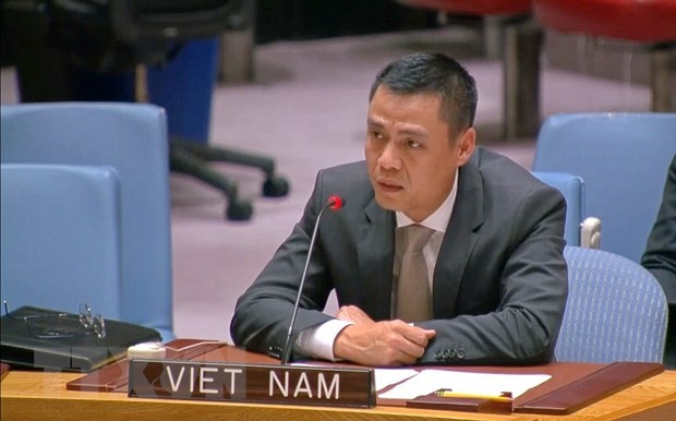 Họp LHQ: Việt Nam bày tỏ quan ngại về những diễn biến trên Biển Đông | Chính trị | Vietnam+ (VietnamPlus) Họp LHQ: Việt Nam bày tỏ quan ngại về những diễn biến trên Biển Đông | Chính trị | Vietnam+ (VietnamPlus)