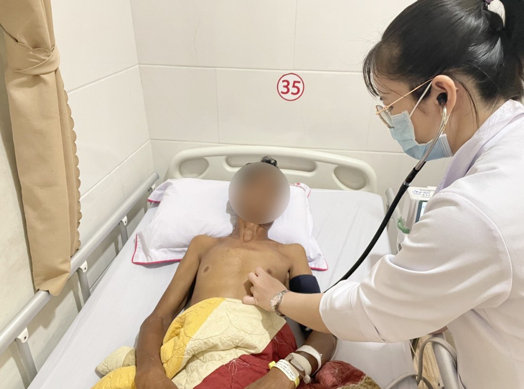 Cần Thơ: Cứu sống bệnh nhân Campuchia bị vỡ phình động mạch chủ bụng