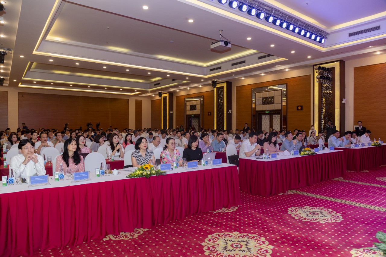 Chương trình hội thảo thu hút đông đảo đại diện các Đài truyền hình, các đơn vị truyền thông trên cả nước. Chương trình hội thảo thu hút đông đảo đại diện các Đài truyền hình, các đơn vị truyền thông trên cả nước.