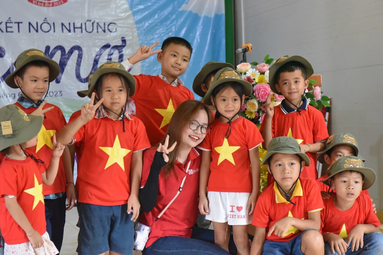 SeABank chia sẻ niềm vui, kết nối những ước mơ của trẻ thơ SeABank chia sẻ niềm vui, kết nối những ước mơ của trẻ thơ