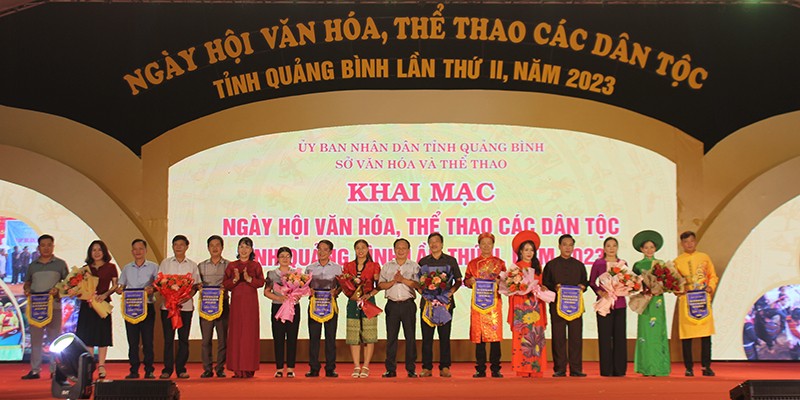 Quảng Bình: Gần 370 nghệ nhân, diễn viên tham gia Ngày hội Văn hóa, Thể thao các dân tộc Quảng Bình: Gần 370 nghệ nhân, diễn viên tham gia Ngày hội Văn hóa, Thể thao các dân tộc