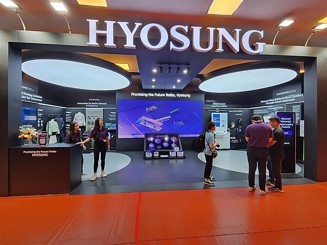 The exhibition booth of Hyosung Corporation. Around 120 Korean companies, including nine heavyweights, showcased their products at the event. Photo: VNS The exhibition booth of Hyosung Corporation. Around 120 Korean companies, including nine heavyweights, showcased their products at the event. Photo: VNS