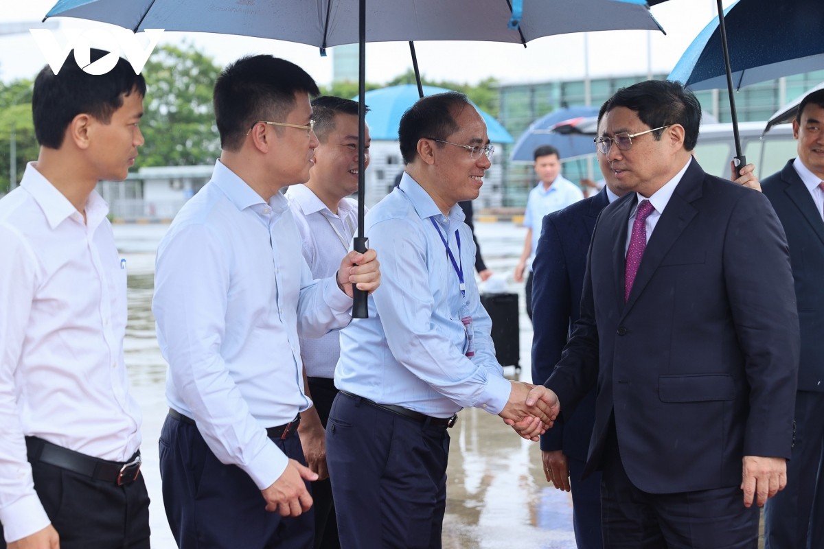 Lễ tiễn Thủ tướng Phạm Minh Chính rời Hà Nội sang thăm chính thức nước Cộng hòa nhân dân Trung Hoa và dự Hội nghị thường niên WEF. Lễ tiễn Thủ tướng Phạm Minh Chính rời Hà Nội sang thăm chính thức nước Cộng hòa nhân dân Trung Hoa và dự Hội nghị thường niên WEF.