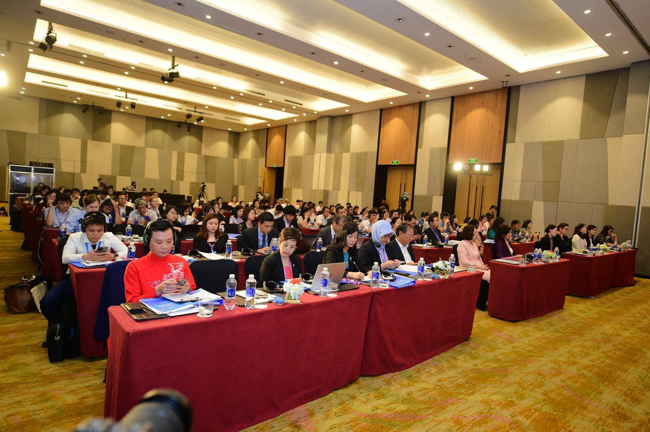 Thúc đẩy cuộc sống khỏe mạnh cho người di cư trong khu vực ASEAN Thúc đẩy cuộc sống khỏe mạnh cho người di cư trong khu vực ASEAN