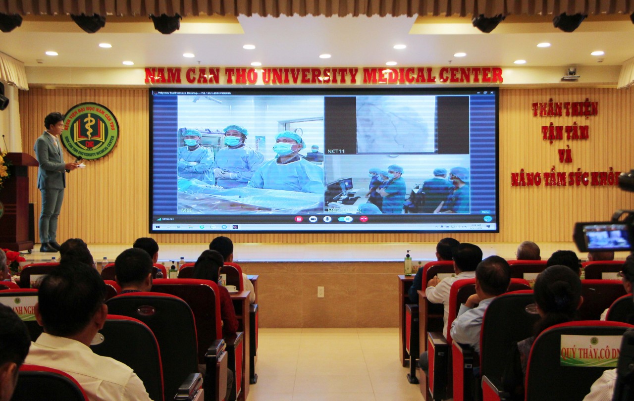 Bệnh viện Chợ Rẫy chuyển giao kỹ thuật can thiệp tim mạch cho Bệnh viện Đại học Nam Cần Thơ Bệnh viện Chợ Rẫy chuyển giao kỹ thuật can thiệp tim mạch cho Bệnh viện Đại học Nam Cần Thơ