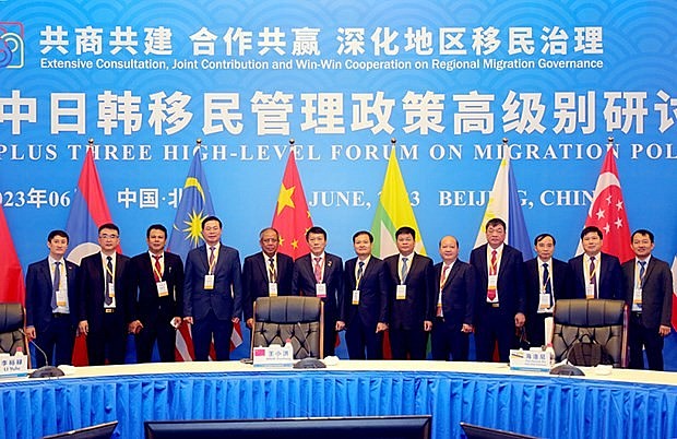 The Vietnamese delegation at the event (Photo: VNA) The Vietnamese delegation at the event (Photo: VNA)