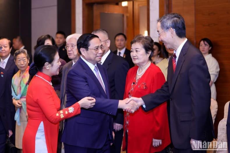 Prime Minister Pham Minh Chinh met with a delegation of Chinese friendship scholars in Beijing, on June 28, 2923. Photo: WVR/NDO Prime Minister Pham Minh Chinh met with a delegation of Chinese friendship scholars in Beijing, on June 28, 2923. Photo: WVR/NDO
