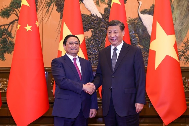Tăng cường giáo dục về tình hữu nghị Việt - Trung cho nhân dân hai nước Tăng cường giáo dục về tình hữu nghị Việt - Trung cho nhân dân hai nước