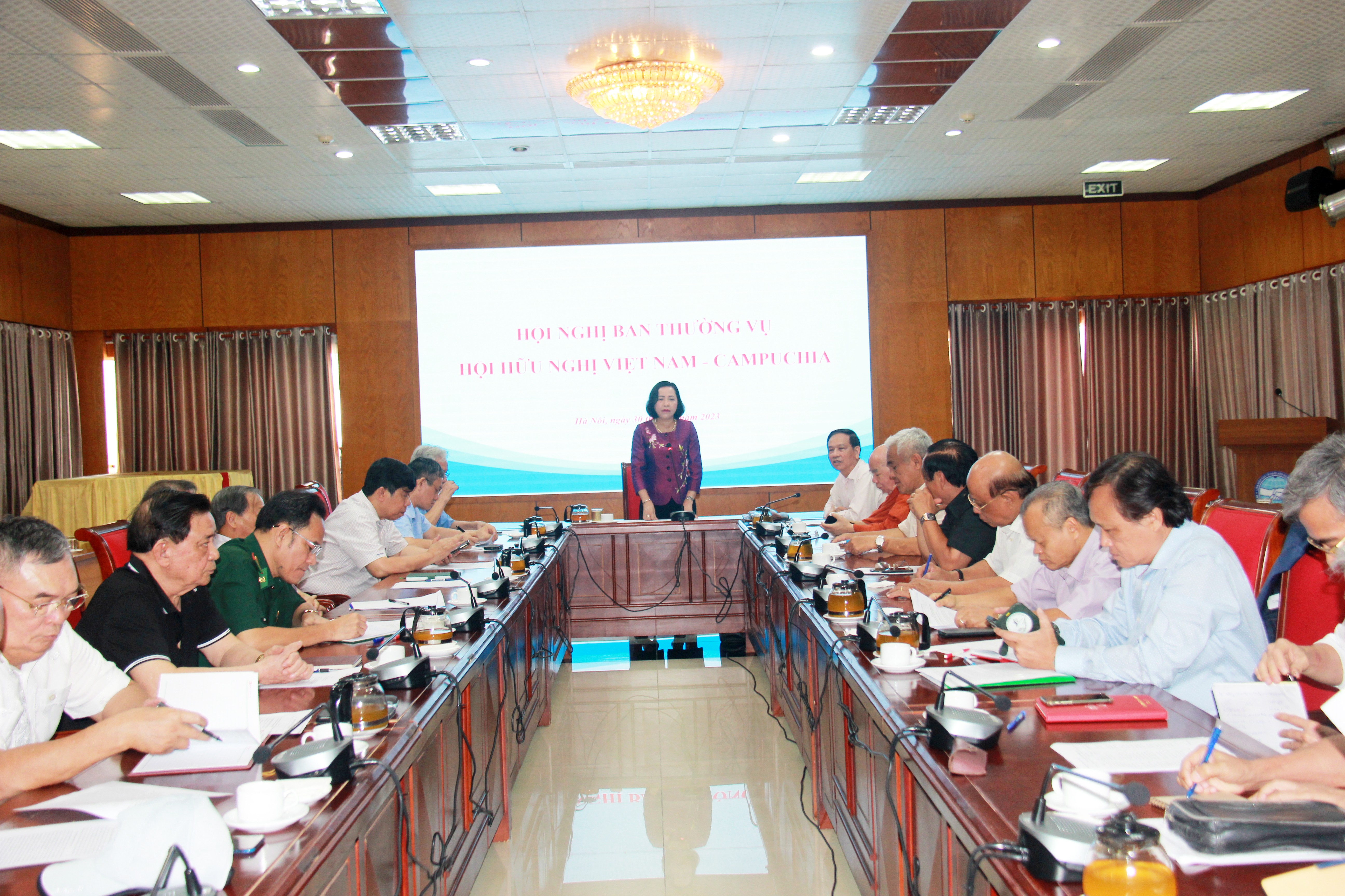 Đỡ đầu 160 lưu học sinh Campuchia trong năm học 2023-2024 Đỡ đầu 160 lưu học sinh Campuchia trong năm học 2023-2024