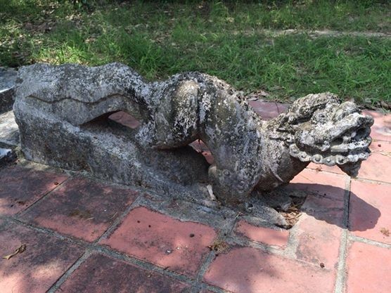 Nhà khoa bảng tự xây mộ cho mình Nhà khoa bảng tự xây mộ cho mình ảnh 3