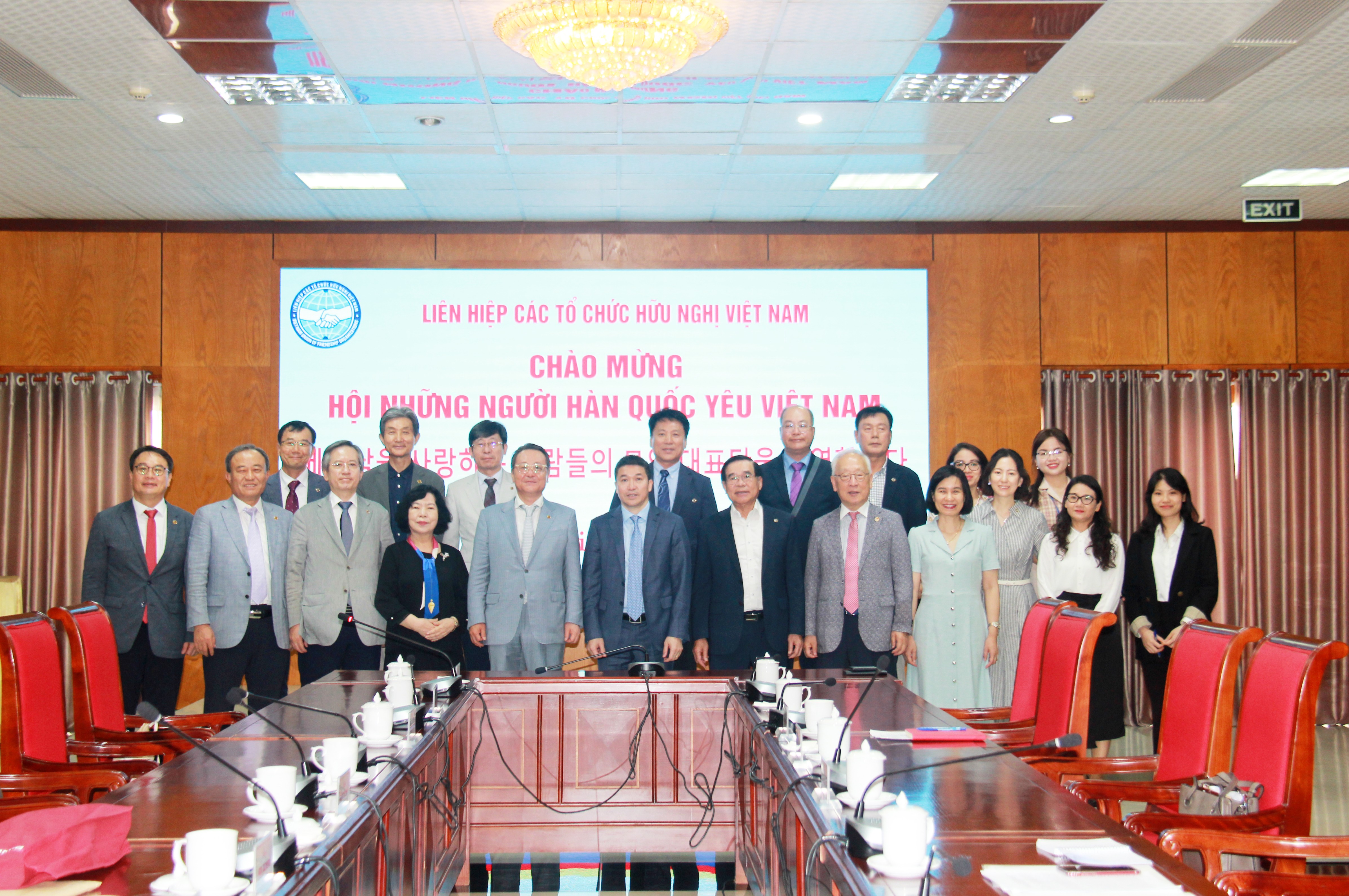 VUFO sẽ phối hợp với VESAMO trao đổi học thuật, giao lưu doanh nghiệp VUFO sẽ phối hợp với VESAMO trao đổi học thuật, giao lưu doanh nghiệp