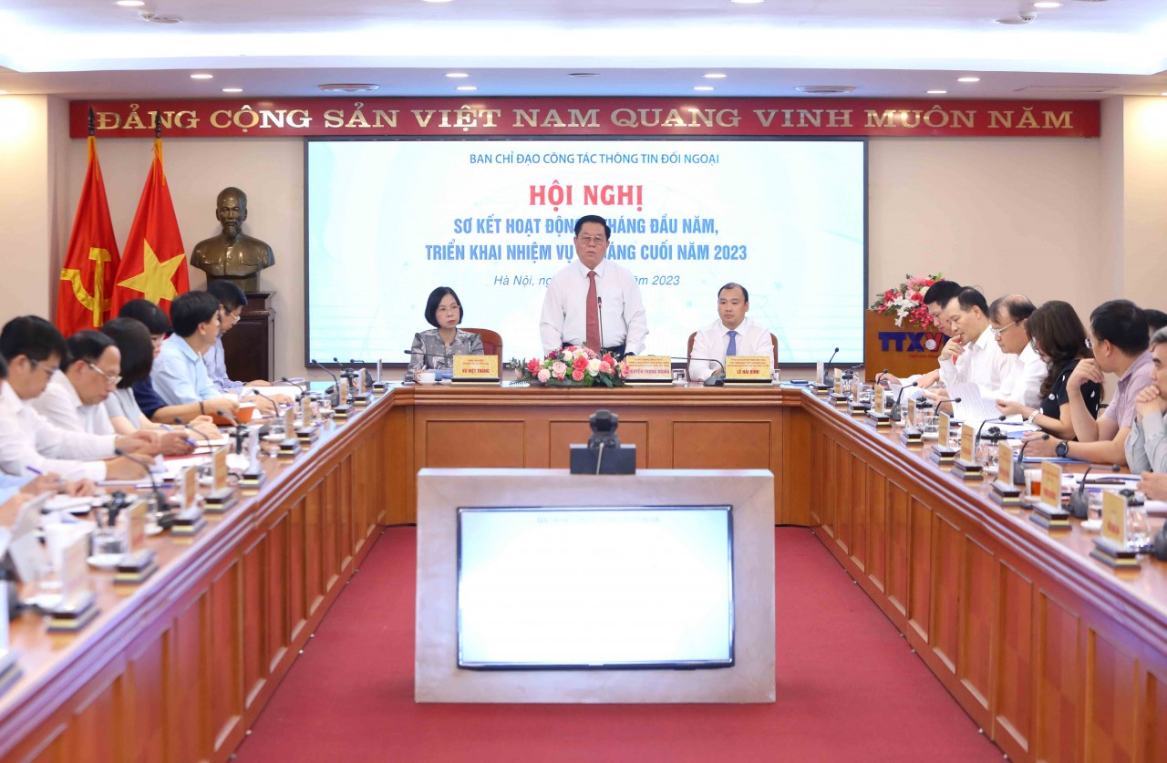 Ứng dụng công nghệ truyền thông mới, mạng xã hội trong thông tin đối ngoại