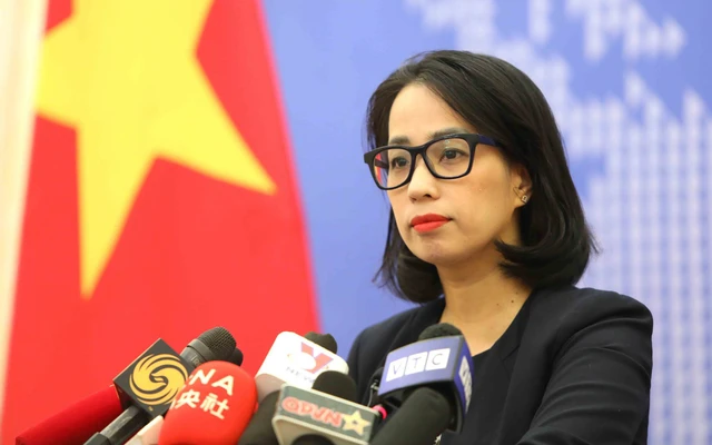 Sử dụng các sản phẩm, ấn phẩm có đường chín đoạn tại Việt Nam là vi phạm quy định của Việt Nam Sử dụng các sản phẩm, ấn phẩm có đường chín đoạn tại Việt Nam là vi phạm quy định của Việt Nam