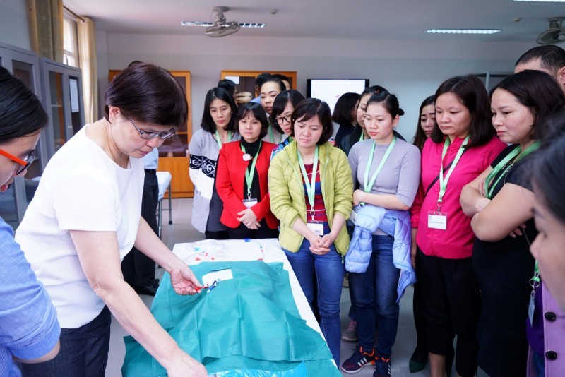 Củng cố tình hữu nghị Việt Nam - Singapore thông qua hợp tác về khởi nghiệp Kết nối, chia sẻ kinh nghiệm khởi nghiệp của Singapore cho doanh nghiệp trẻ Việt Nam