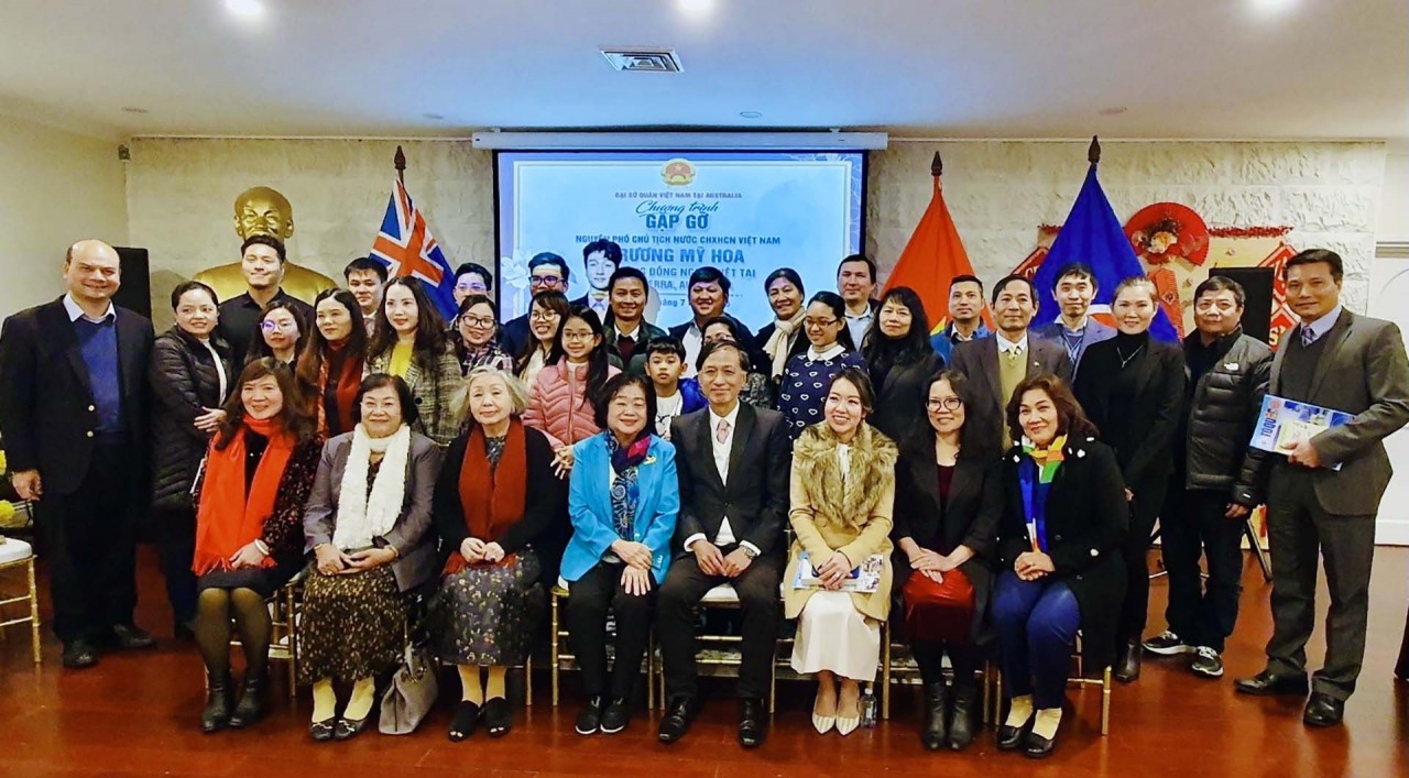 OVs in Australia Turn Their Hearts Towards Homeland’s Seas, Islands OVs in Australia Turn Their Hearts Towards Homeland’s Seas, Islands