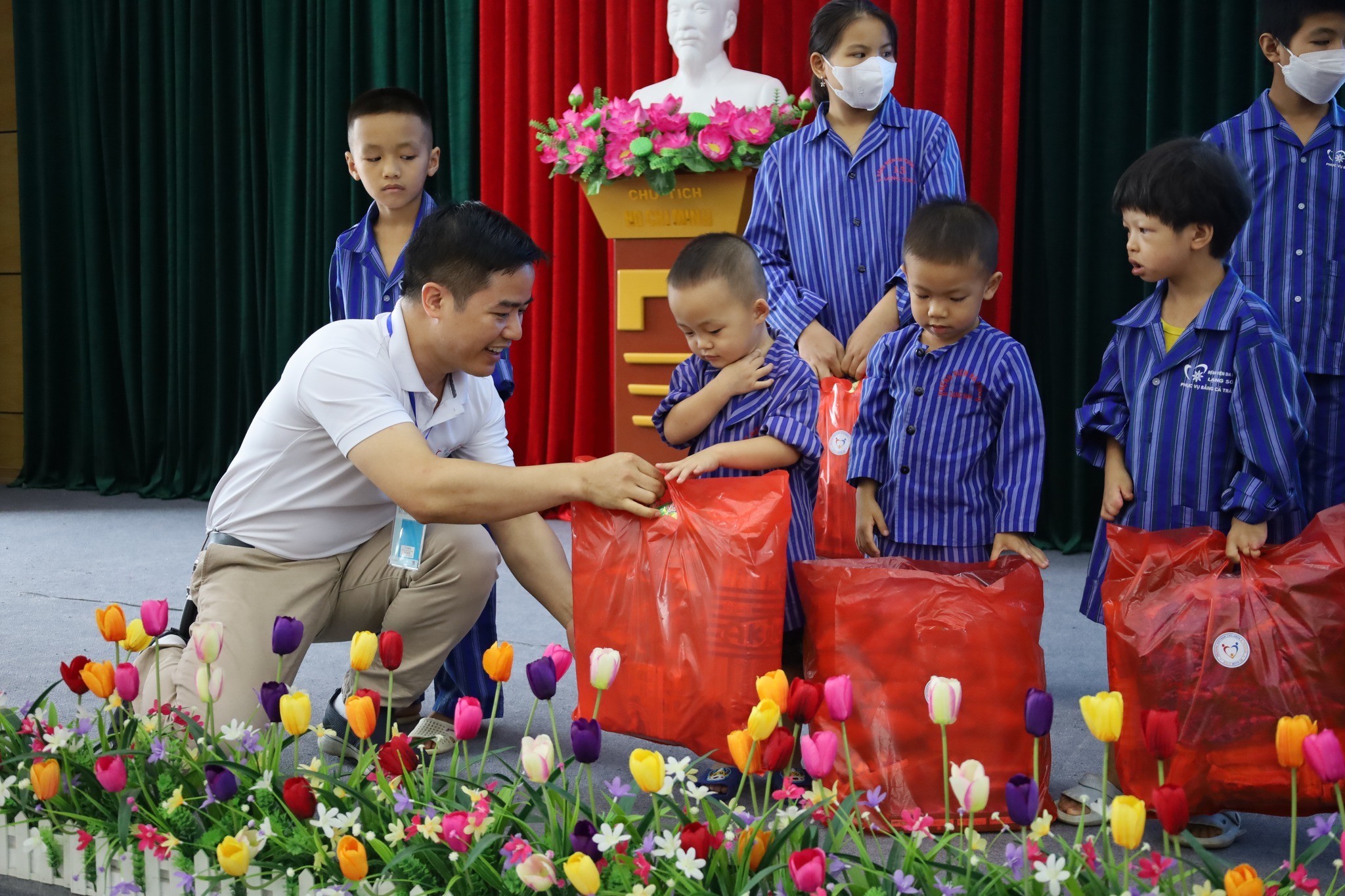 81 trẻ khuyết tật tại Lạng Sơn được phẫu thuật miễn phí 81 trẻ khuyết tật tại Lạng Sơn được phẫu thuật miễn phí