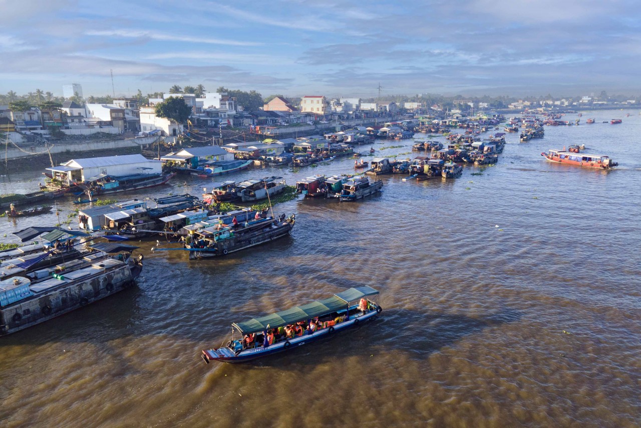 Cần Thơ quyết tâm ''nâng chất'' Chợ nổi Cái Răng ngày càng hấp dẫn du khách Cần Thơ quyết tâm ''nâng chất'' Chợ nổi Cái Răng ngày càng hấp dẫn du khách